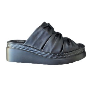 Venus kožna natikača 2304y - crna